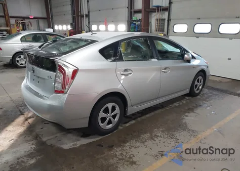 2014 Toyota Prius Three z USA, uszkodzony, nr VIN JTDKN3DU8E1740678